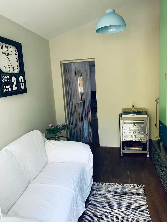 Sea Breeze Studio Pula Guest house